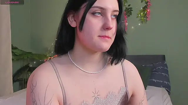 hey tessa online show from December 2, 2025, 11:23 am