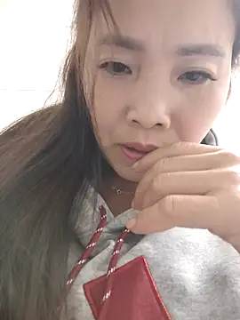 Snapshot of Site-loe chatting on November 19, 2025, 12:27 pm Site-loe online show from November 19, 2025, 12:27 pm