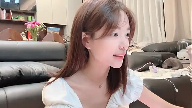Butterbear online show from May 20, 2026, 1:08 pm