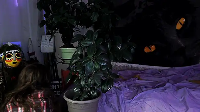 Snapshot of Personal_Bulldozer chatting on December 1, 2025, 1:34 pm Personal Bulldozer online show from December 1, 2025, 1:34 pm