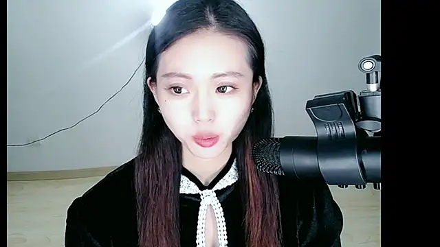 Snapshot of nannanbaby002 chatting on November 16, 2025, 2:44 pm nannanbaby002 online show from November 16, 2025, 2:44 pm