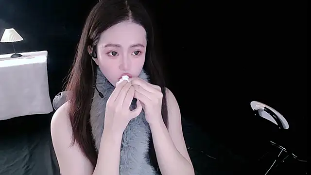 Snapshot of nannanbaby002 chatting on December 1, 2025, 1:12 pm nannanbaby002 online show from December 1, 2025, 1:12 pm