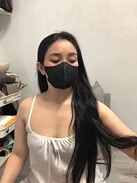 Tina 2k3 online show from November 25, 2025, 9:20 am