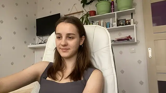 Snapshot of SweetieKatie chatting on December 19, 2025, 10:50 am SweetieKatie online show from December 19, 2025, 10:50 am