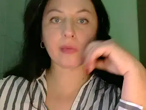 Snapshot of MelinaAx chatting on February 11, 2026, 10:59 am MelinaAx online show from February 11, 2026, 10:59 am