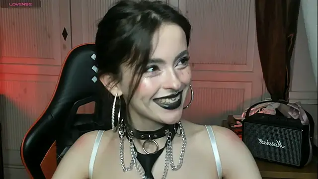 Lana  Soft online show from December 20, 2025, 6:33 pm