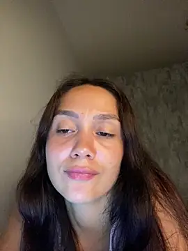 carolsapequinha online show from February 27, 2026, 2:45 am