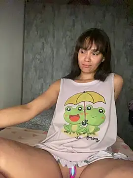 carolsapequinha online show from May 15, 2026, 2:09 am