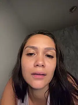 carolsapequinha online show from March 10, 2026, 1:26 pm