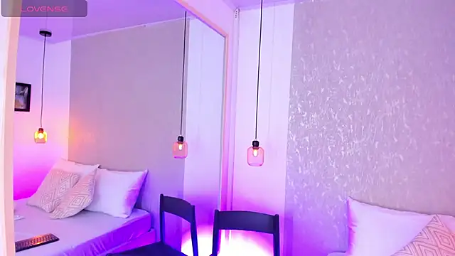 Martina 077 online show from April 10, 2026, 8:27 pm