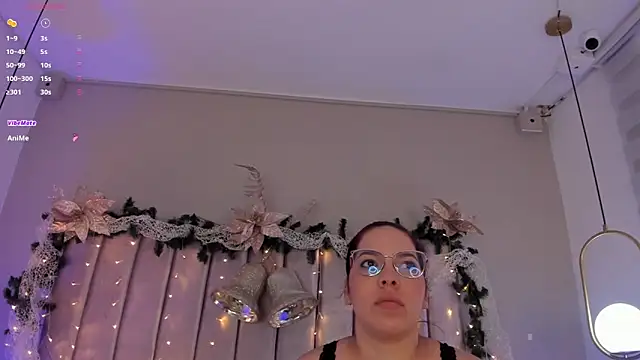 Snapshot of AnnaNoval_10 chatting on November 24, 2025, 12:27 pm AnnaNoval 10 online show from November 24, 2025, 12:27 pm