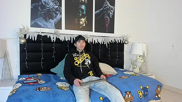 BryanTowers online show from November 20, 2025, 2:01 am