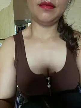 Snapshot of Diana-sexyy chatting on April 28, 2026, 3:55 am Diana-sexyy online show from April 28, 2026, 3:55 am