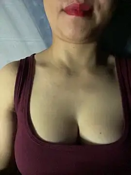 Snapshot of Diana-sexyy chatting on May 3, 2026, 2:09 pm Diana-sexyy online show from May 3, 2026, 2:09 pm