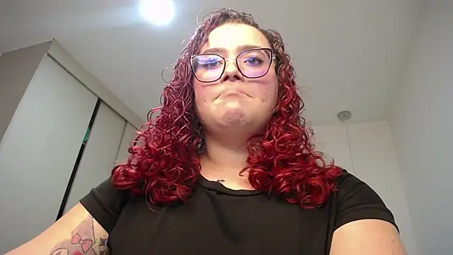 selene rouse  online show from April 17, 2026, 11:29 pm