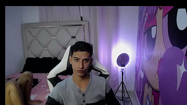 Snapshot of HARD_GROUPP_ chatting on November 24, 2025, 8:31 pm HARD GROUPP online show from November 24, 2025, 8:31 pm