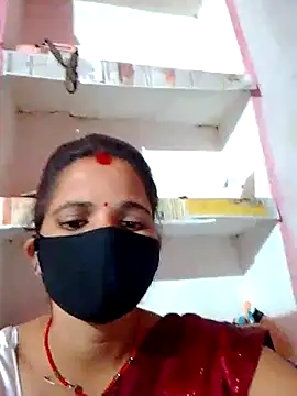 Snapshot of Bigg_bhabi chatting on November 18, 2025, 2:42 pm Bigg bhabi online show from November 18, 2025, 2:42 pm