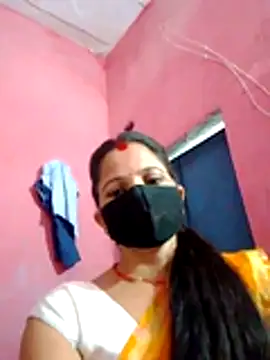 Snapshot of Bigg_bhabi chatting on November 23, 2025, 9:30 am Bigg bhabi online show from November 23, 2025, 9:30 am