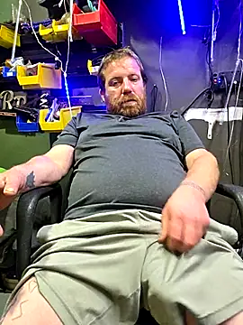 Snapshot of Txweld69 chatting on February 11, 2026, 7:19 am Txweld69 online show from February 11, 2026, 7:19 am