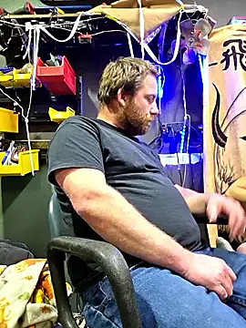 Snapshot of Txweld69 chatting on February 6, 2026, 10:11 am Txweld69 online show from February 6, 2026, 10:11 am