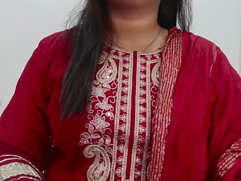 Saira Hotty online show from November 14, 2025, 7:01 am