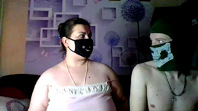 honey sweet couple online show from January 6, 2026, 8:35 pm