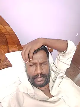 Snapshot of Paramkeerthi chatting on July 19, 2026, 5:05 am Paramkeerthi online show from July 19, 2026, 5:05 am