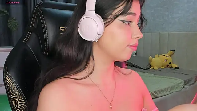 Snapshot of Diara_1an chatting on November 14, 2025, 3:37 pm Diara 1an online show from November 14, 2025, 3:37 pm