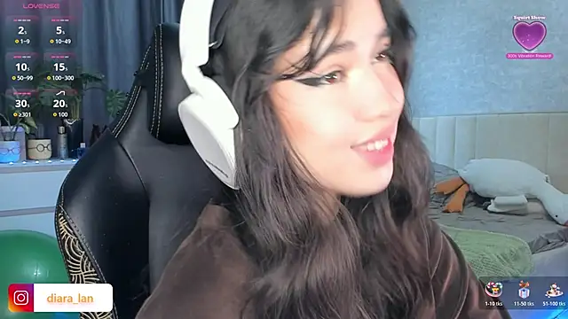 Snapshot of Diara_1an chatting on November 24, 2025, 2:33 am Diara 1an online show from November 24, 2025, 2:33 am