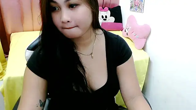 Snapshot of cuteychub chatting on November 25, 2025, 12:38 pm cuteychub online show from November 25, 2025, 12:38 pm