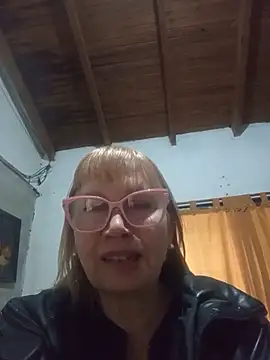 SexyMilf1211 online show from May 25, 2026, 11:31 am