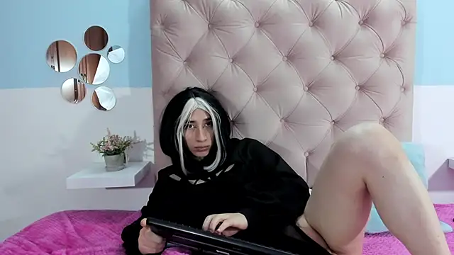 Charlothe 7 online show from December 22, 2025, 4:23 am