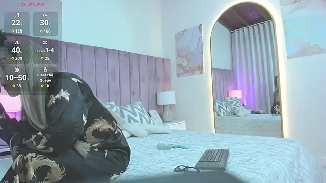 Valentino moretti online show from March 3, 2026, 11:39 am