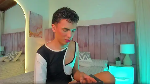 Seab trooy online show from January 11, 2026, 11:22 pm