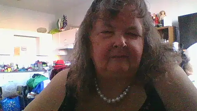 Snapshot of TiguhguhrsRose chatting on November 19, 2025, 3:56 pm TiguhguhrsRose online show from November 19, 2025, 3:56 pm