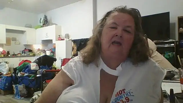 Snapshot of TiguhguhrsRose chatting on November 25, 2025, 1:39 am TiguhguhrsRose online show from November 25, 2025, 1:39 am