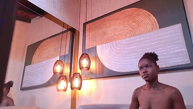 saraa sm online show from November 15, 2025, 6:12 pm