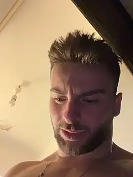 atesturky online show from November 17, 2025, 8:46 pm