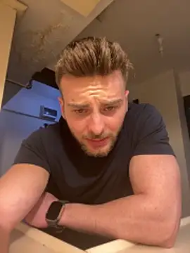 atesturky online show from November 21, 2025, 9:47 pm