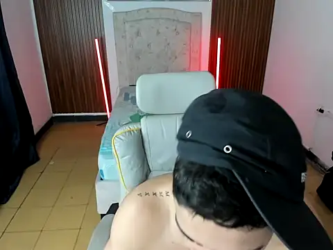 pablo prada online show from December 1, 2025, 7:15 pm