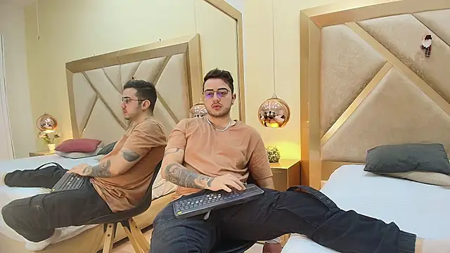 Ethan Greys online show from November 29, 2025, 4:01 am