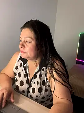 Snapshot of SAMANTHA_EF chatting on November 27, 2025, 4:40 pm SAMANTHA EF online show from November 27, 2025, 4:40 pm