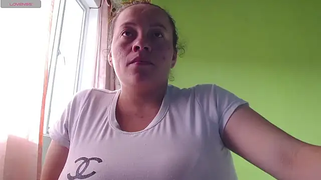 Snapshot of Rouse_hot_ chatting on July 24, 2026, 9:33 pm Rouse hot online show from July 24, 2026, 9:33 pm