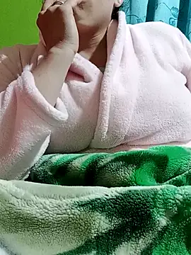 Snapshot of Rouse_hot_ chatting on December 19, 2025, 2:26 am Rouse hot online show from December 19, 2025, 2:26 am