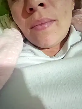 Snapshot of Rouse_hot_ chatting on January 6, 2026, 10:52 am Rouse hot online show from January 6, 2026, 10:52 am