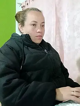 Snapshot of Rouse_hot_ chatting on February 16, 2026, 10:25 am Rouse hot online show from February 16, 2026, 10:25 am