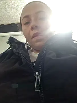 Snapshot of Rouse_hot_ chatting on November 16, 2025, 11:59 am Rouse hot online show from November 16, 2025, 11:59 am