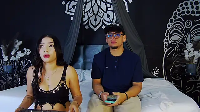 Snapshot of Kamie_SebasDolce chatting on April 7, 2026, 12:29 pm Kamie SebasDolce online show from April 7, 2026, 12:29 pm