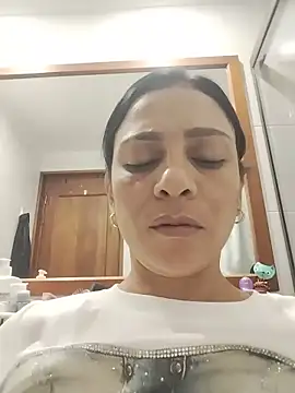 Snapshot of Queen_evaluna chatting on May 22, 2026, 11:36 pm Queen evaluna online show from May 22, 2026, 11:36 pm