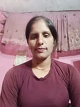 Snapshot of Pirvesh_singh chatting on May 18, 2026, 7:35 am Pirvesh singh online show from May 18, 2026, 7:35 am